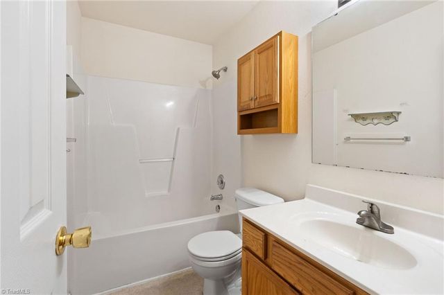 1051 Bexley Court, High Point, NC 27262