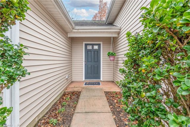 1051 Bexley Court, High Point, NC 27262