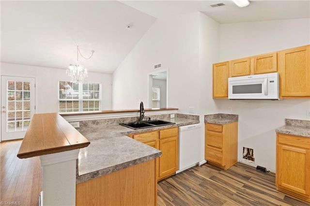 1051 Bexley Court, High Point, NC 27262