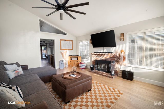 7812 Cibola Drive, Bakersfield, CA 93309