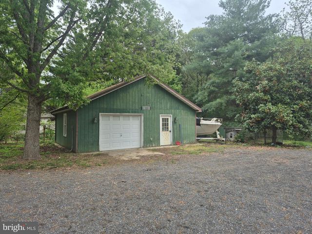 9472 QUAIL RUN RD, Denton, MD 21629