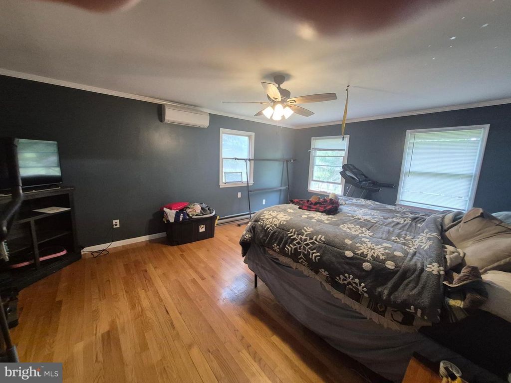 Image 11 of property listing at 9472 QUAIL RUN RD, Denton, MD 21629