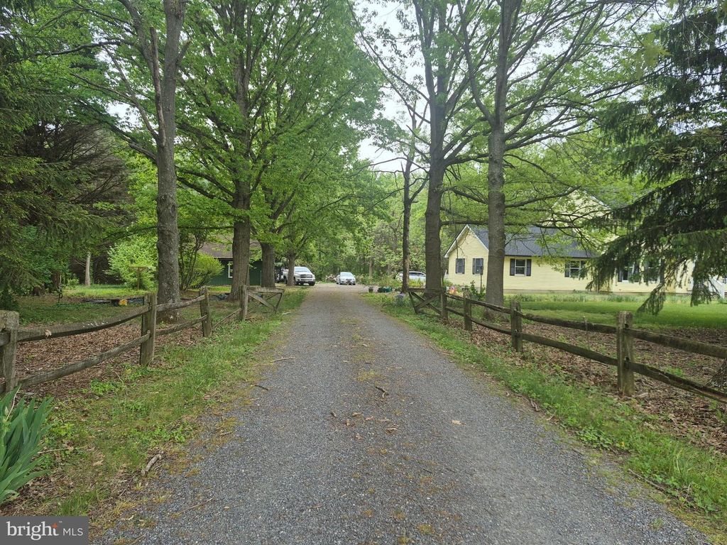 Image 2 of property listing at 9472 QUAIL RUN RD, Denton, MD 21629