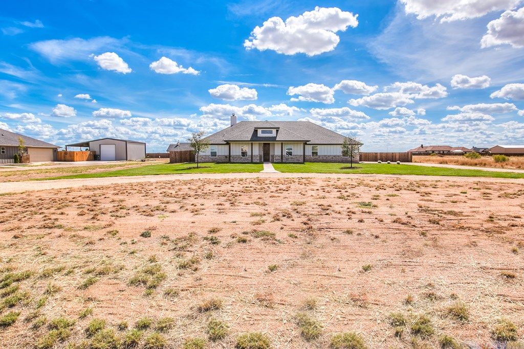 Image 2 of property listing at 8575 Lance Rd, San Angelo, TX 76905