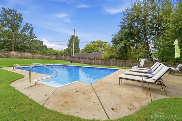 441 W Early Drive, Miamisburg, OH 45342