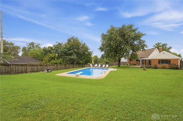 441 W Early Drive, Miamisburg, OH 45342