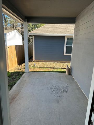 16614 Meadowcroft, Montgomery, TX 77316