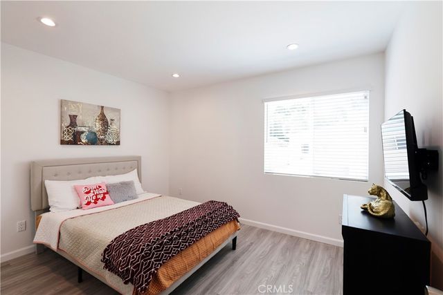 18623 Bryant, Northridge, CA 91324