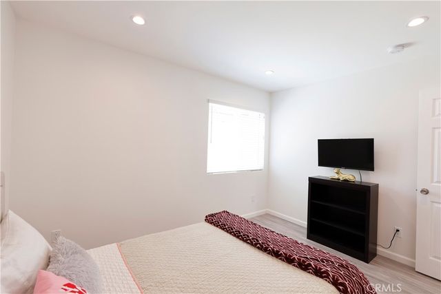 18623 Bryant, Northridge, CA 91324