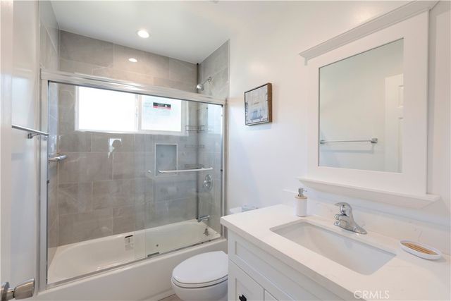 18623 Bryant, Northridge, CA 91324