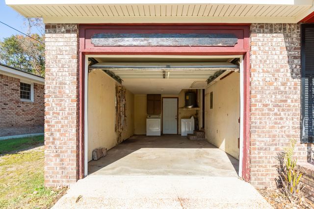 452 Madeline Drive, Goose Creek, SC 29445