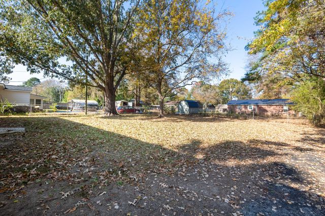 452 Madeline Drive, Goose Creek, SC 29445