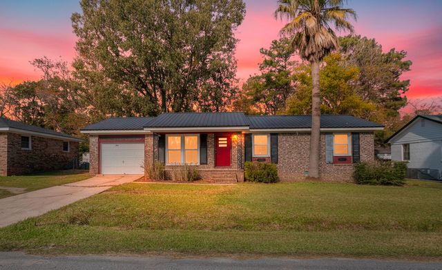 452 Madeline Drive, Goose Creek, SC 29445