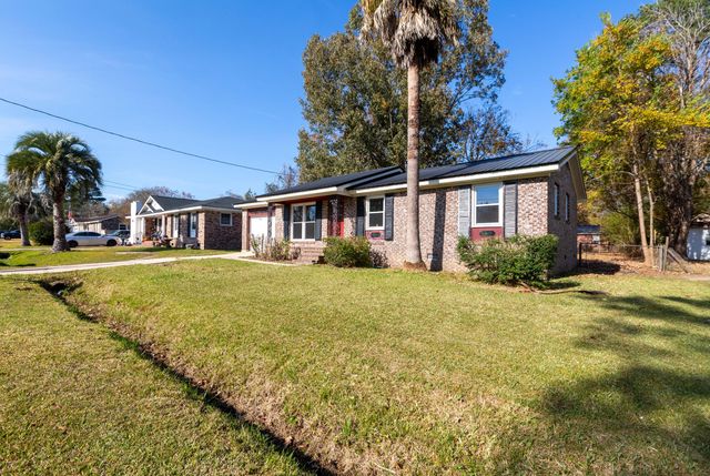 452 Madeline Drive, Goose Creek, SC 29445