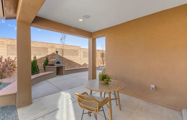 47 Firecrown Lane, Santa Fe, NM 87508