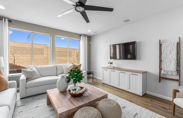 47 Firecrown Lane, Santa Fe, NM 87508