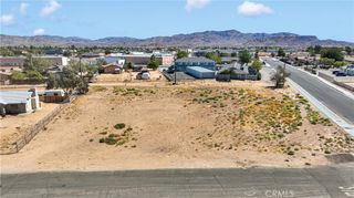 13581 Yakima Road, Apple Valley, CA 92307