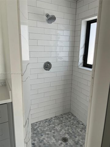 234 Avalon Ave, Lauderdale By The Sea, FL 33308