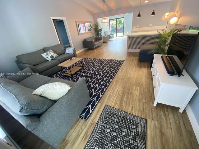 234 Avalon Ave, Lauderdale By The Sea, FL 33308