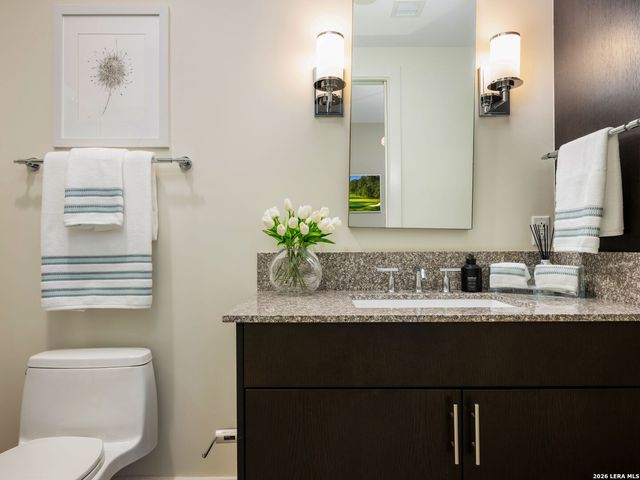 610 E Market St Unit 2807, San Antonio, TX 78205