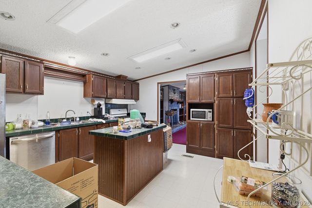 20591 W 161st Street S, Kellyville, OK 74039