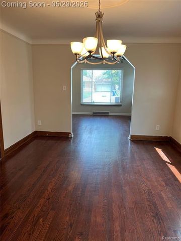 9001 Riverdale, Redford, MI 48239