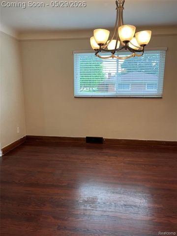 9001 Riverdale, Redford, MI 48239