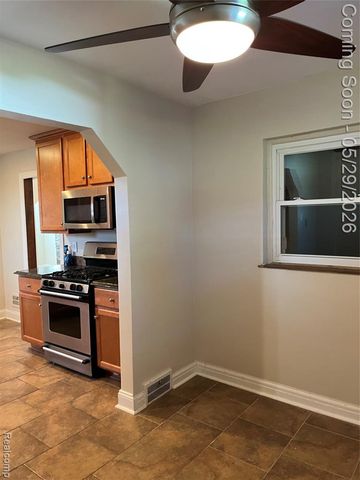 9001 Riverdale, Redford, MI 48239