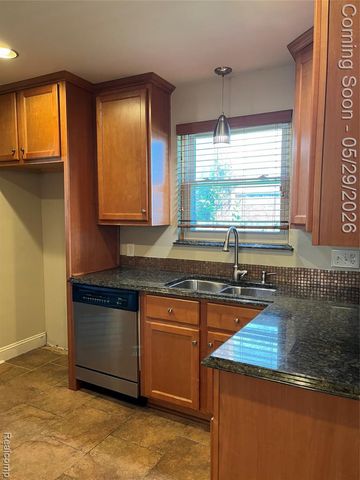 9001 Riverdale, Redford, MI 48239