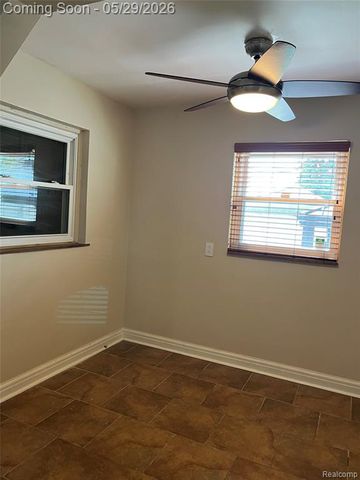9001 Riverdale, Redford, MI 48239