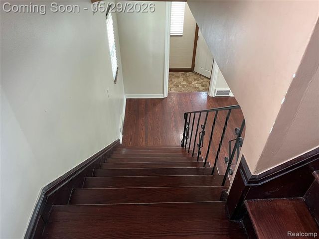 9001 Riverdale, Redford, MI 48239