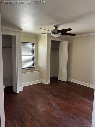 9001 Riverdale, Redford, MI 48239