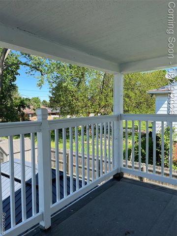 9001 Riverdale, Redford, MI 48239