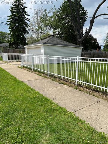 9001 Riverdale, Redford, MI 48239