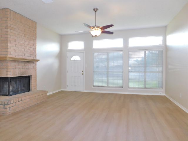 2409 Westview Trail, Denton, TX 76207