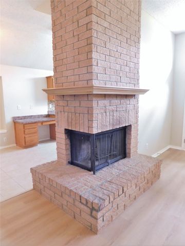 2409 Westview Trail, Denton, TX 76207