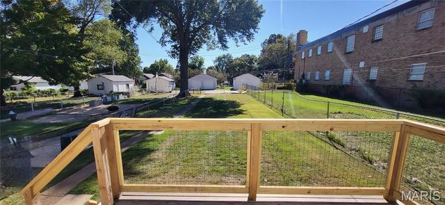 6568 Smiley Avenue, St Louis, MO 63139