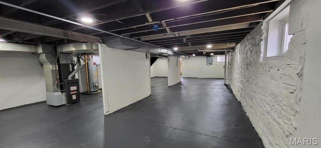 6568 Smiley Avenue, St Louis, MO 63139