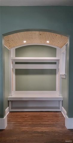 6568 Smiley Avenue, St Louis, MO 63139