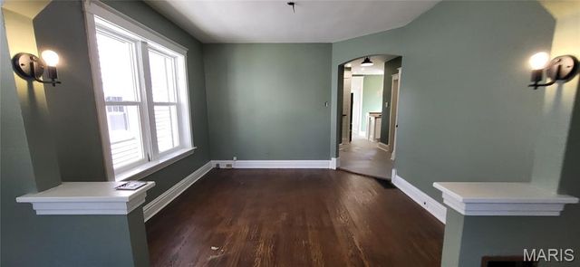 6568 Smiley Avenue, St Louis, MO 63139