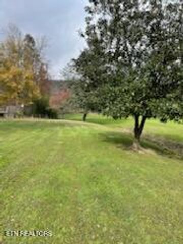 151 Walls Hollow Rd, Oliver Springs, TN 37840