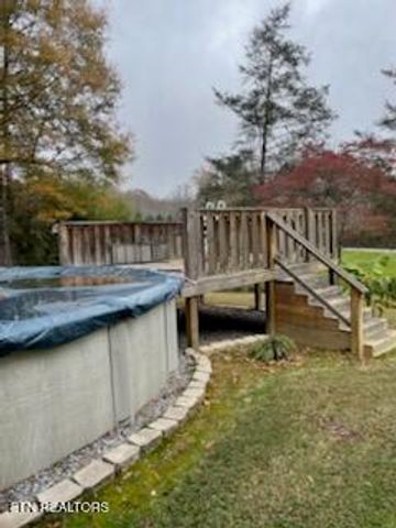 151 Walls Hollow Rd, Oliver Springs, TN 37840