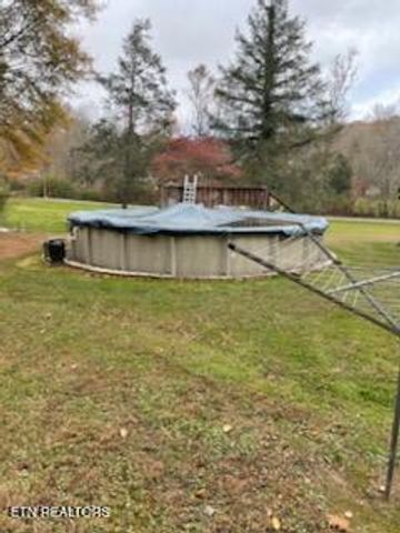 151 Walls Hollow Rd, Oliver Springs, TN 37840