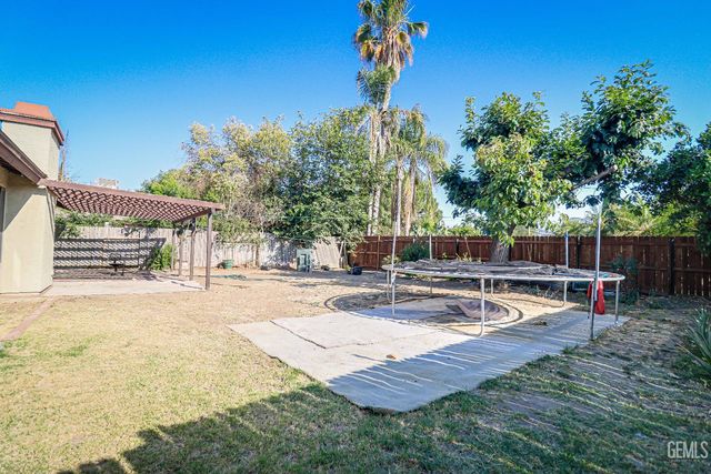 6901 Shelby Loop, Bakersfield, CA 93309