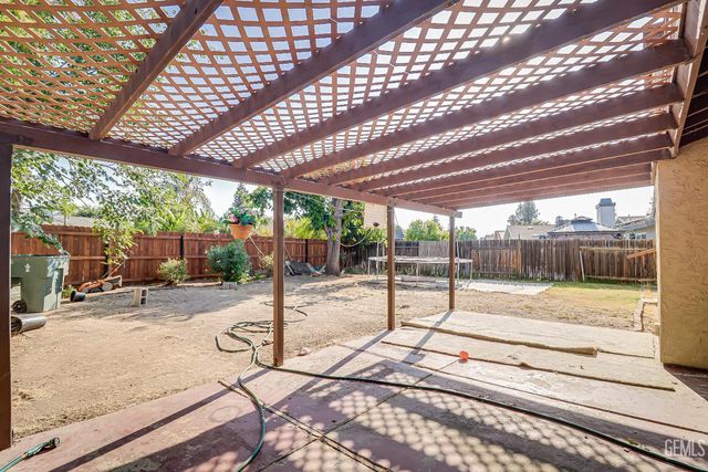 6901 Shelby Loop, Bakersfield, CA 93309