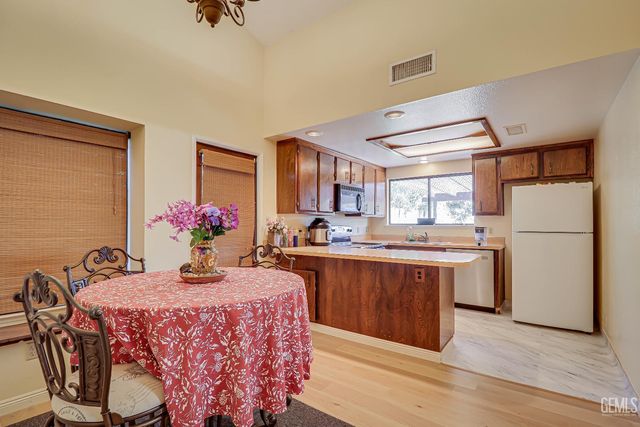 6901 Shelby Loop, Bakersfield, CA 93309