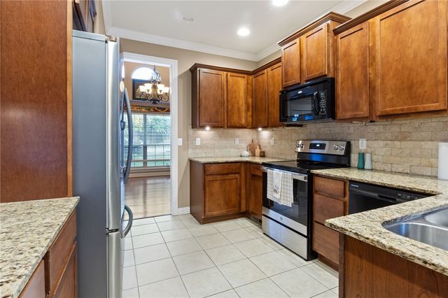 6136 Knoll View, Rogers, AR 72758