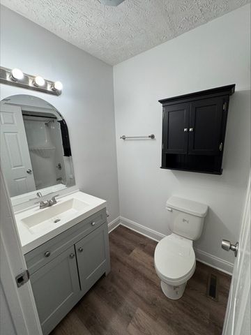 2721 Penn Meade Dr, Nashville, TN 37214
