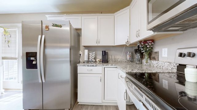 389 Sam Houston Cir, Clarksville, TN 37040
