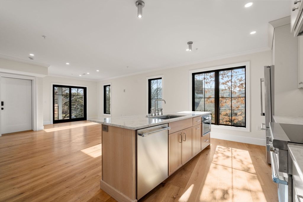 34 Vinton Street 1, Boston, MA 02127